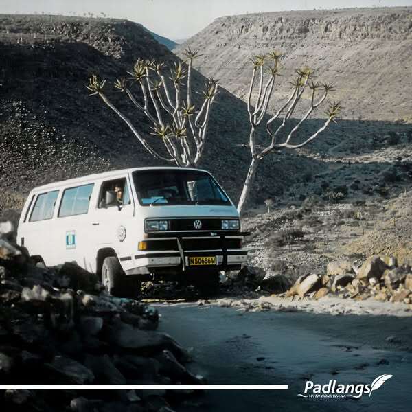 Kombi driving through rocky terrain